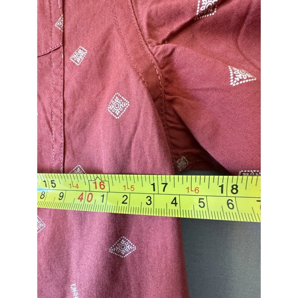 Men's Levi's Slim Fit Red Button Down Size Small